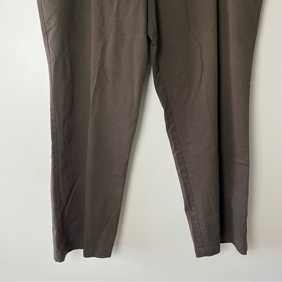 Dockers Flat Front Relaxed Fit Brown Pants 40X32 - Picture 4 of 11